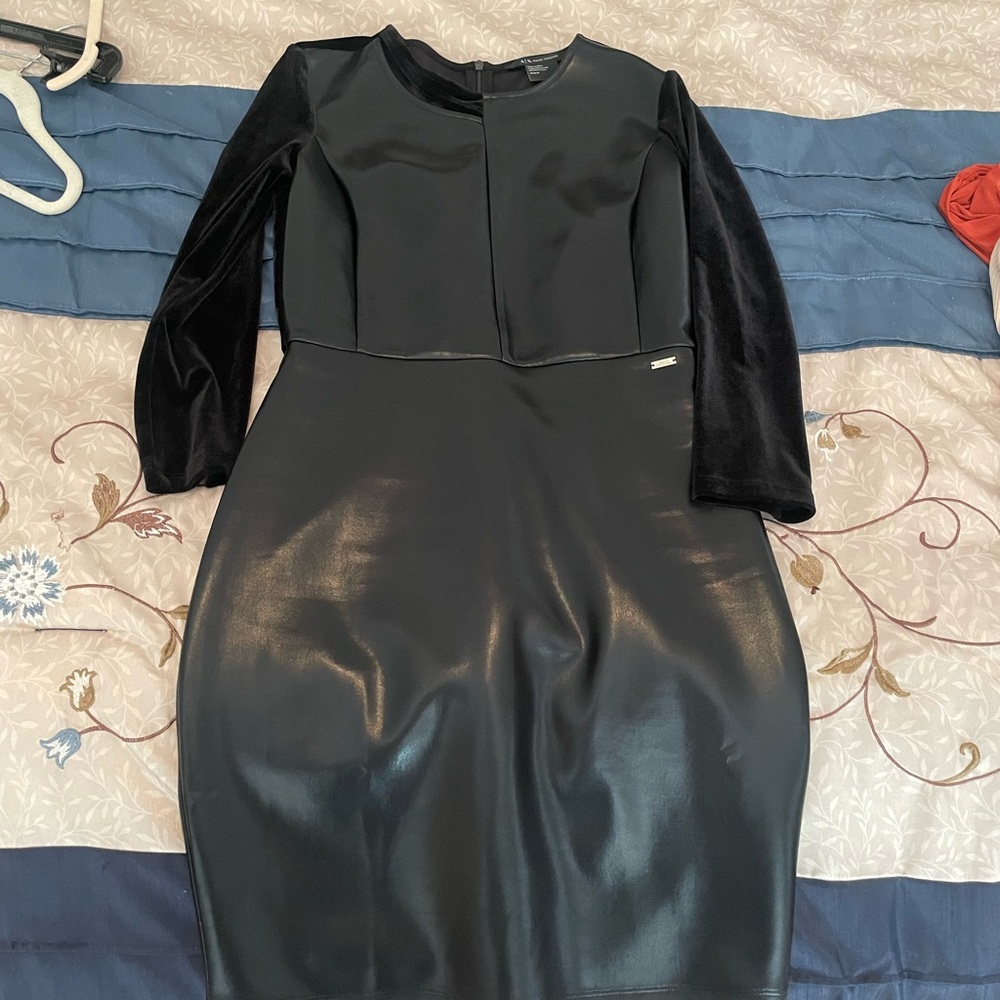 Dress - Picture 2 of 3